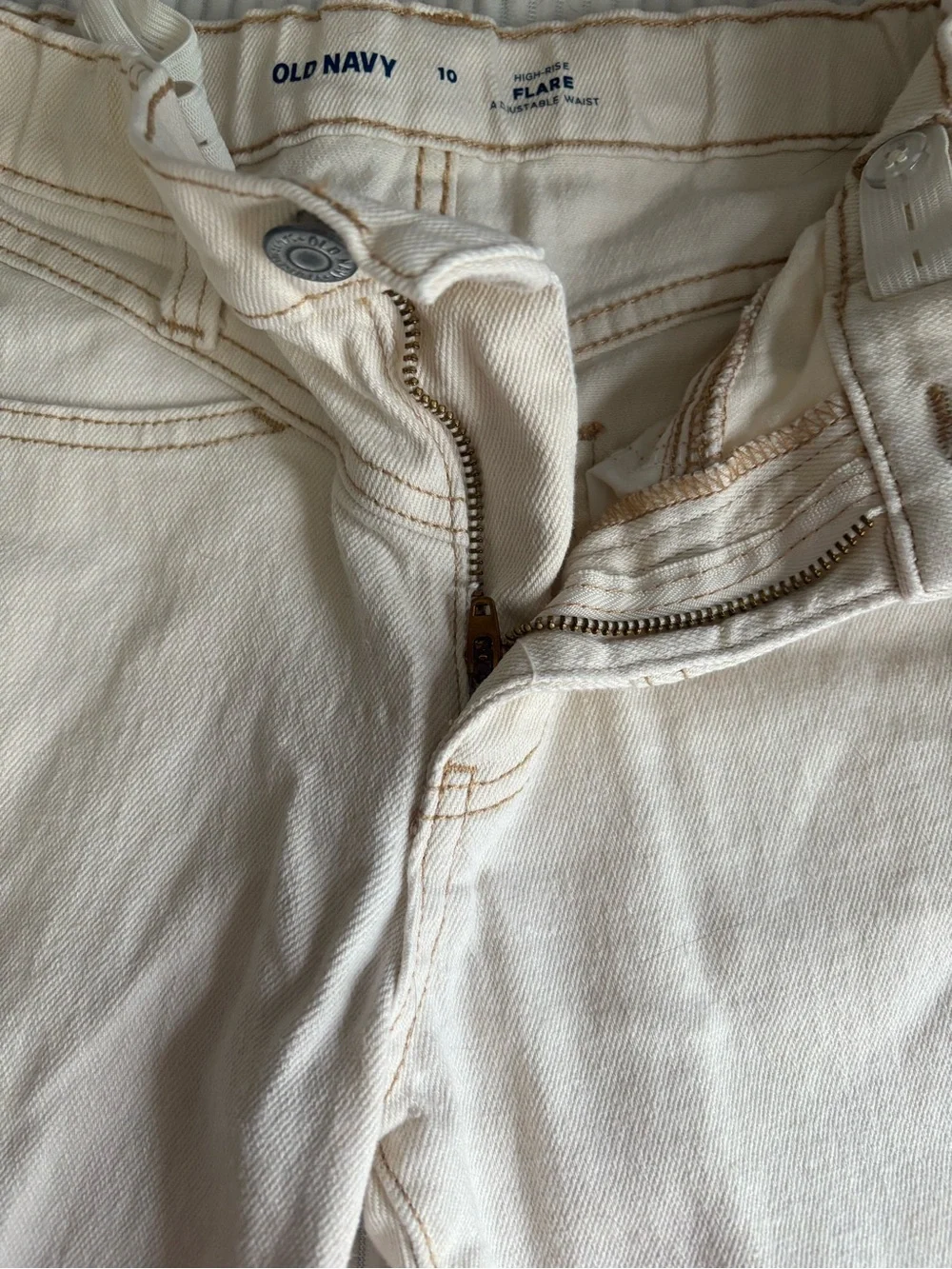 Old Navy Off-White High-Rise Skinny Jeans